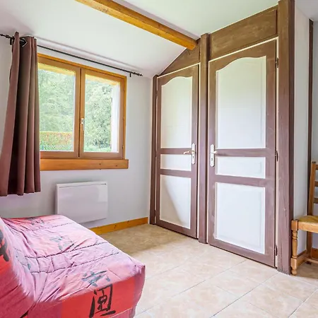 4 Bedroom Stunning In Saulxures-sur-moselott Ferienhaus *